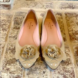 Kate Spade nude patent leather flats